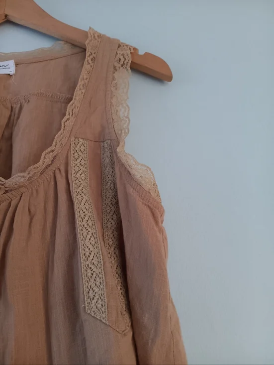 Carly Jean Los Angeles Tan Lace Button Front Top S Sleeveless Cotton Blouse - Picture 4 of 6